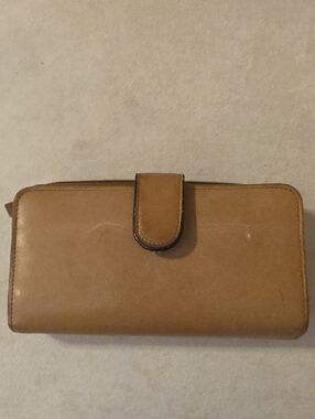 VINTAGE BUXTON. Velvet Touch Cowhide, Model 39 ENSEMBLE CLUTCH, NEW